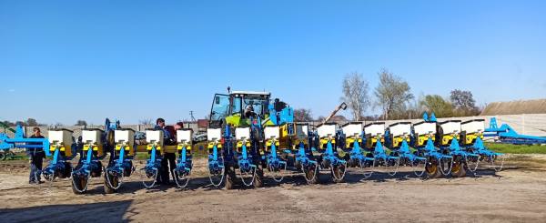 Сівалка точного висіву причіпна  Атрія 16 no-till  